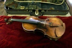 The violin, Paganini's instrument par excellence